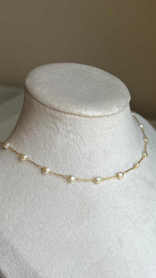 Choker perlas corazón