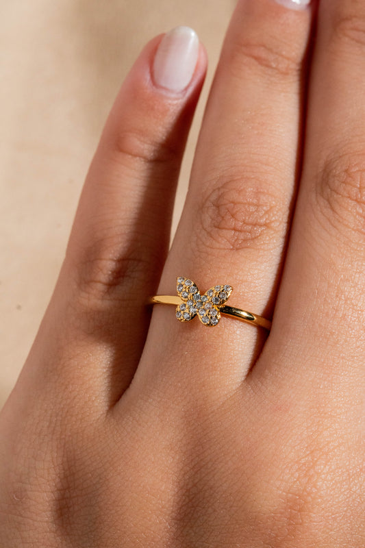 Anillo mariposa zirconias